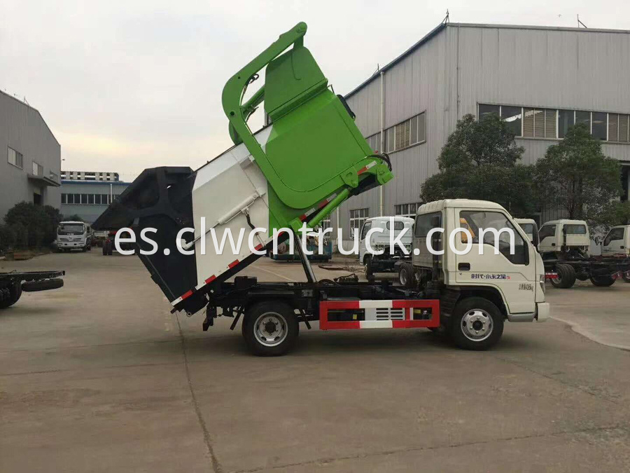 self loader garbage truck 3